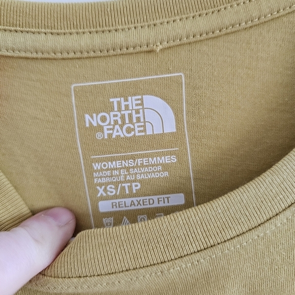 The North Face Never Stop Exploring Tee - Picture 3 of 4